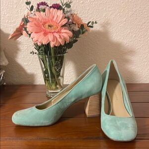 New Etienne Aigner Green Suede Heels Block